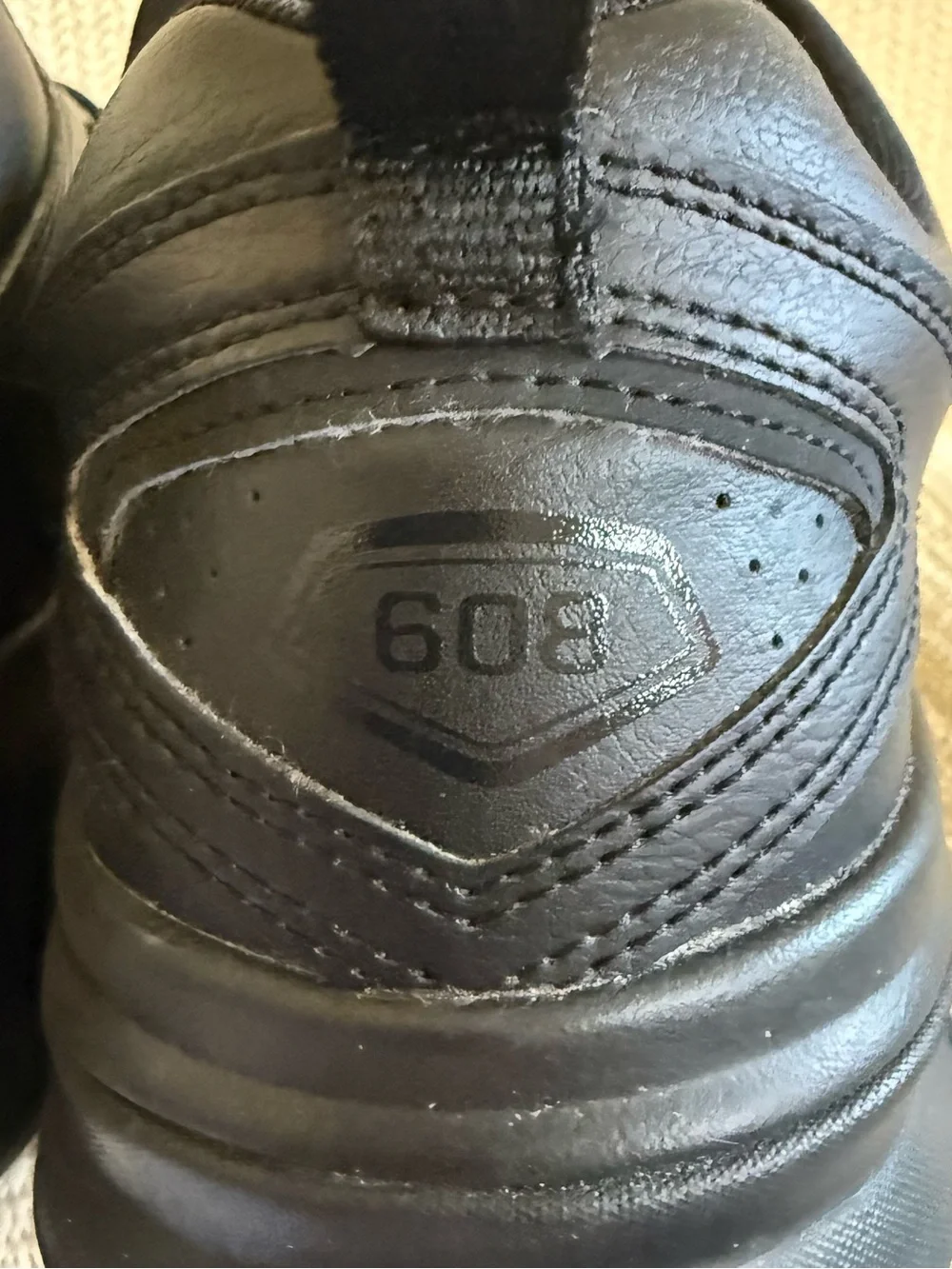 New Balance 608v5 Men’s Size 11 4E Extra Wide Black Leather Slip Resistant